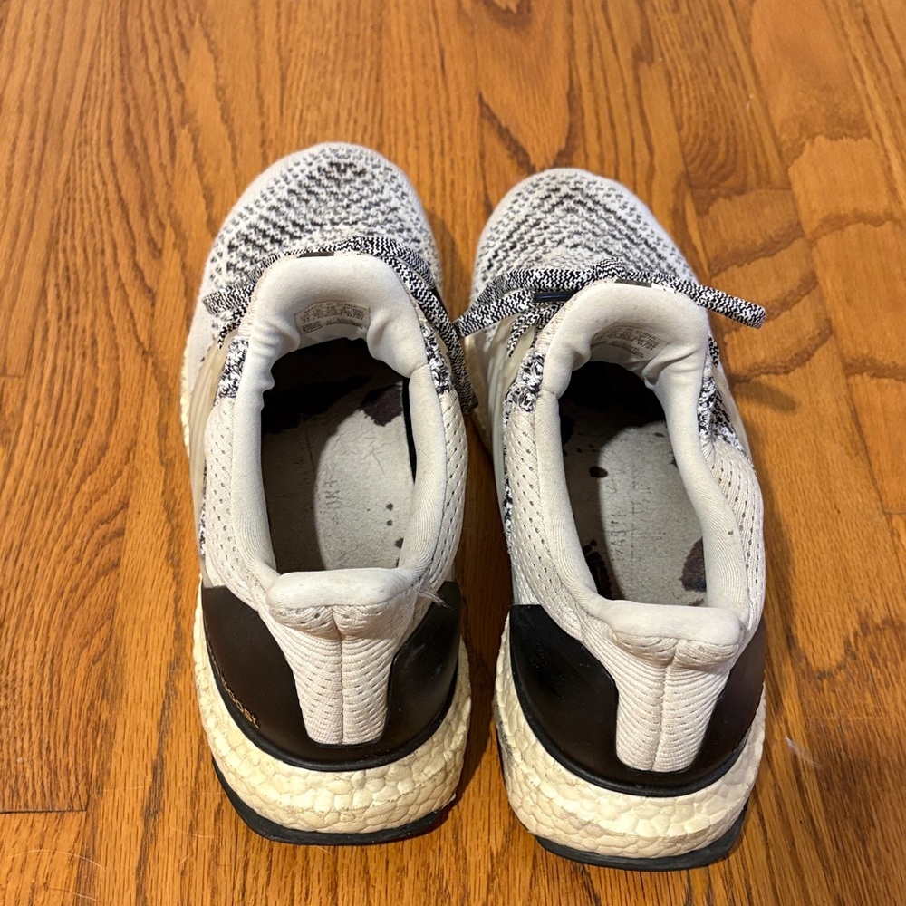 Adidas Ultra Boost Men's White and Black Athletic Shoes - Picture 4 of 5